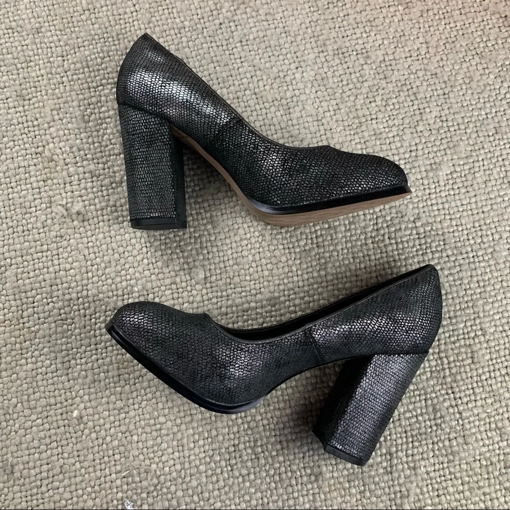 ISOLA block heel pump